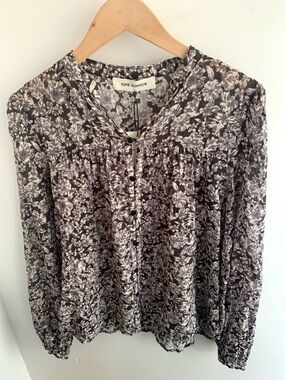 Black & White Floral Button-Front Blouse
